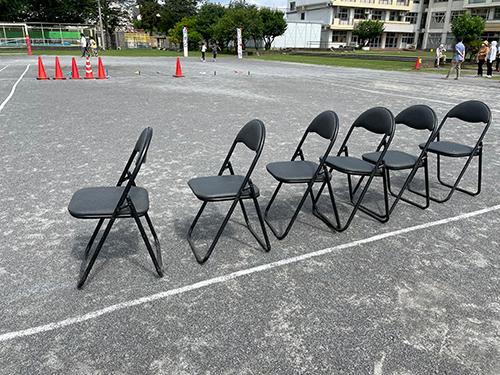 貸出用椅子