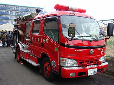 写真2：消防車